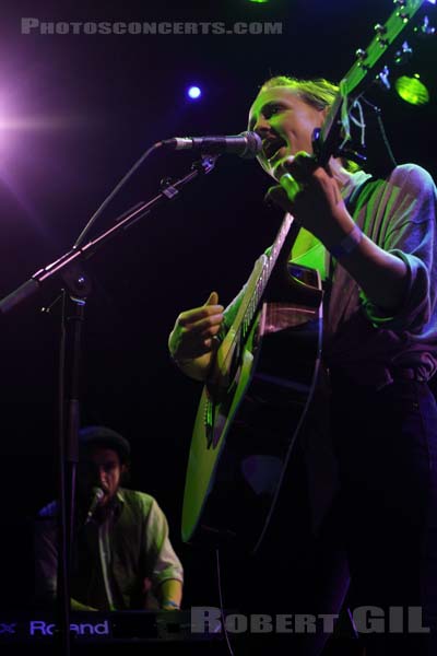 LAURA MARLING - 2010-04-07 - PARIS - La Fleche d'Or - Laura Beatrice Marling